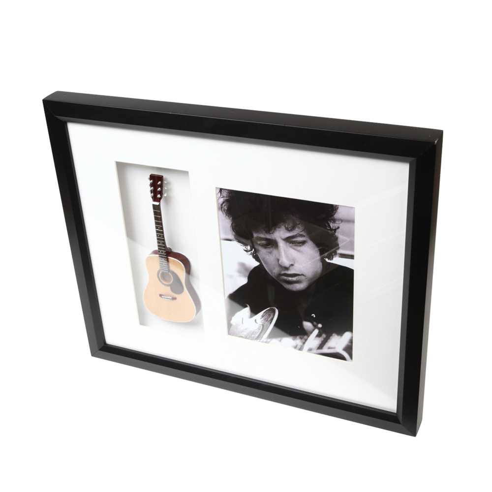 
                  
                    BOB DYLAN ボブディラン Mini Guitar Framed Shadow Box ミニチュア楽器 公式 オフィシャル
                  
                