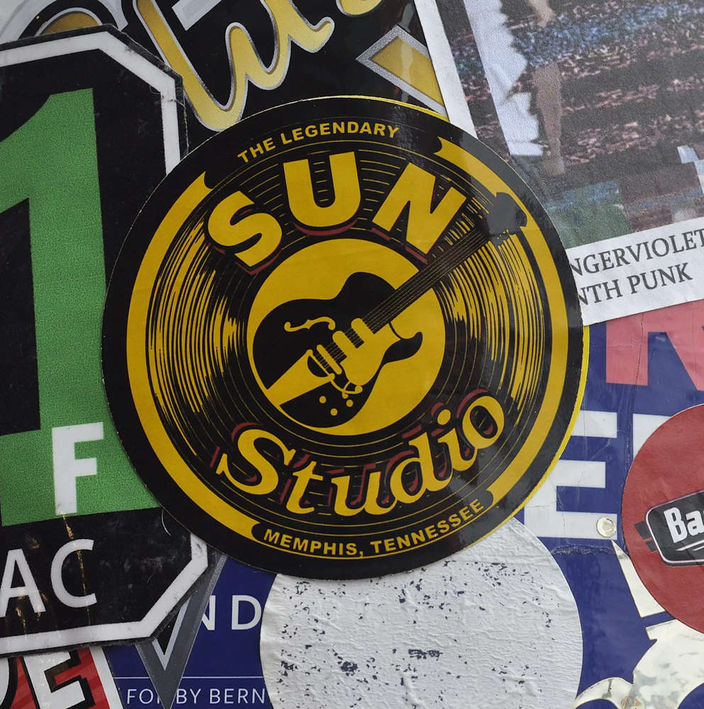 SUN STUDIO - Guitar Logo