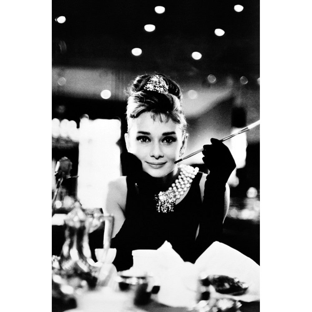 AUDREY HEPBURN - Breakfast at Tiffany's B&W