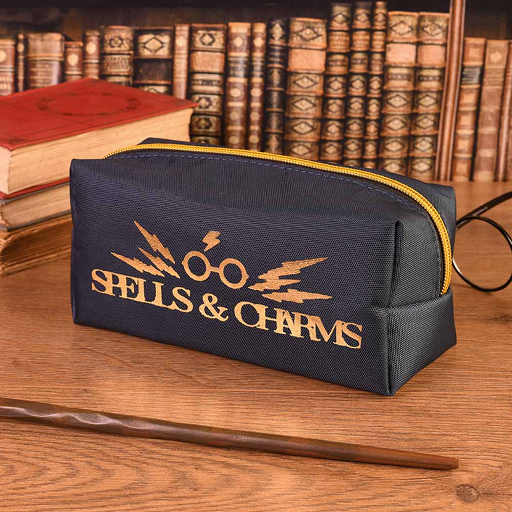 
                  
                    HARRY POTTER ハリーポッター - Spells And Charms / Pencil Case / 文房具 【公式 / オフィシャル】
                  
                