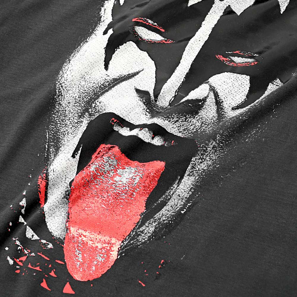 
                  
                    KISS キッス (デビュー 50周年 ) - 【世界限定500着 Foil Print特別仕様】Gene Simmons / Amplified（ ブランド ） / Tシャツ / メンズ 【公式 / オフィシャル】
                  
                