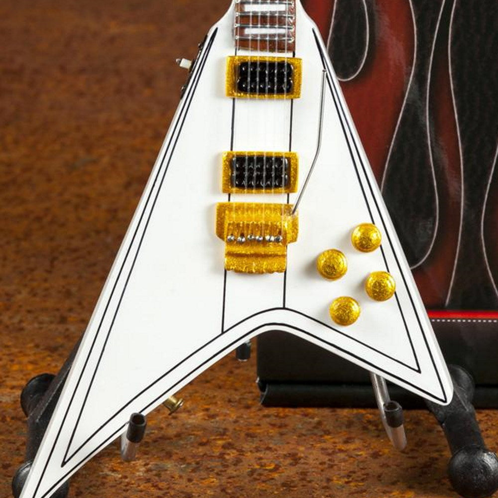 OZZY OSBOURNE オジーオズボーン (ソロ 45周年 ) - Randy's Signature White V Miniature Guitar Replica Collectible / ミニチュア楽器 【公式 / オフィシャル】