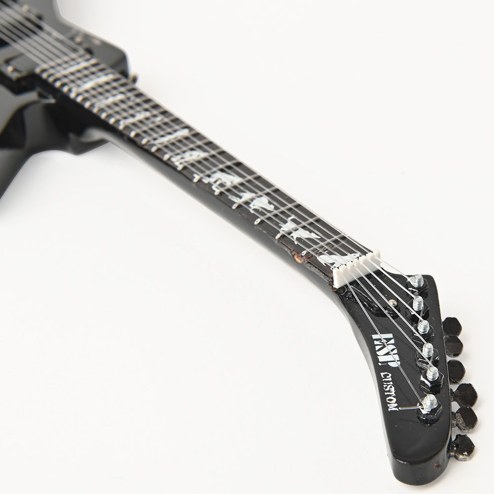 
                  
                    METALLICA メタリカ - James Hetfield ESP Man To Wolf Mini Guitar Replica Collectible / ミニチュア楽器 【公式 / オフィシャル】
                  
                