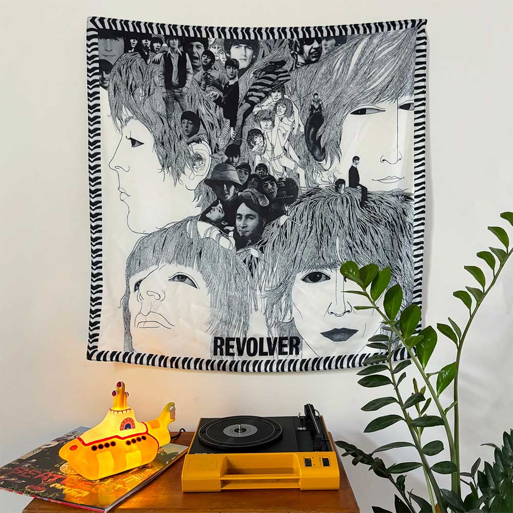 
                  
                    THE BEATLES ビートルズ (ABBEY ROAD 55周年 ) - Revolver Square Scarf / Disaster(U.K.ブランド) / スカーフ・マフラー 【公式 / オフィシャル】
                  
                