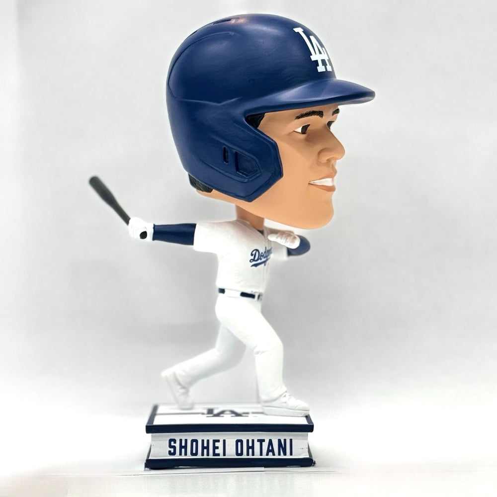 
                  
                    SHOHEI OHTANI 大谷翔平 - MLB公式 LOS ANGELES DODGERS / ホームユニフォーム / 約24.13cm / 限定 / フィギュア・人形
                  
                