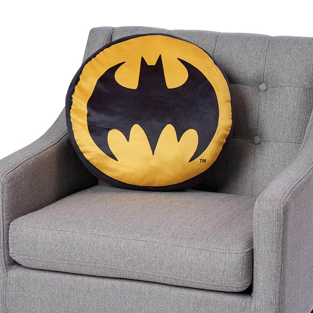 
                  
                    BATMAN バットマン - Bat Signal Travel Cloud Pillow / 寝具 【公式 / オフィシャル】
                  
                