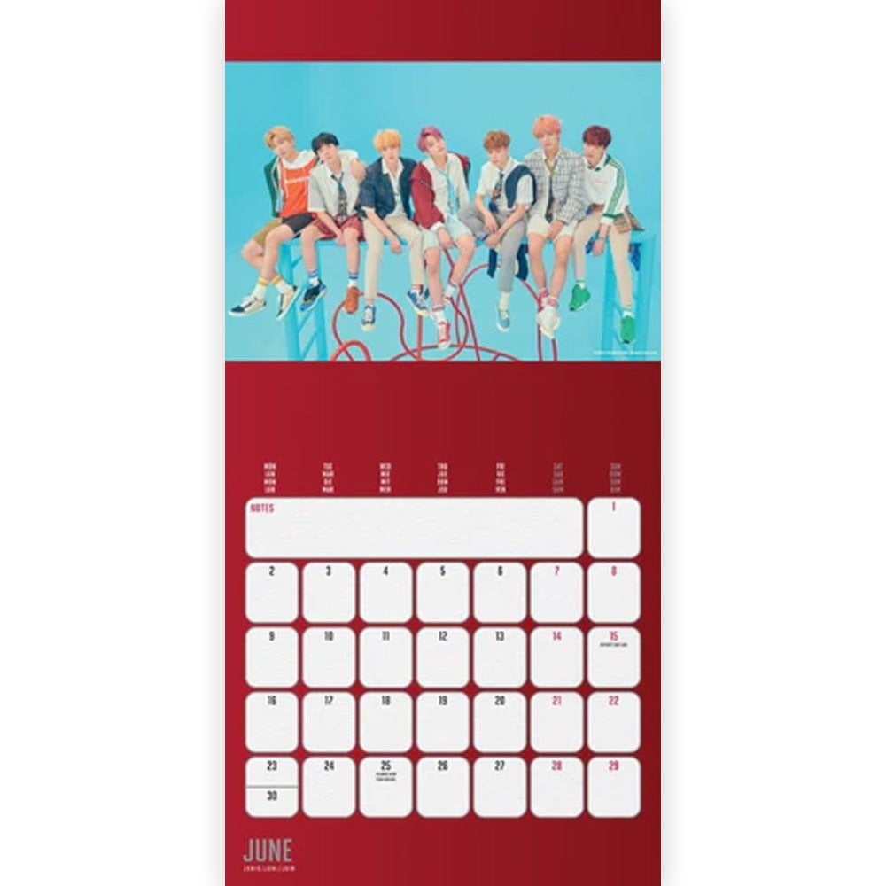 
                  
                    【予約商品】 BTS ビーティーエス - 2025 SQUARE CALENDAR / カレンダー・ダイアリー 【公式 / オフィシャル】
                  
                