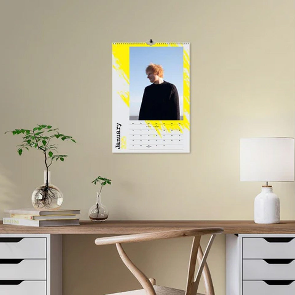 
                  
                    【予約商品】 ED SHEERAN エドシーラン - 2025 A3 CALENDAR / カレンダー・ダイアリー 【公式 / オフィシャル】
                  
                