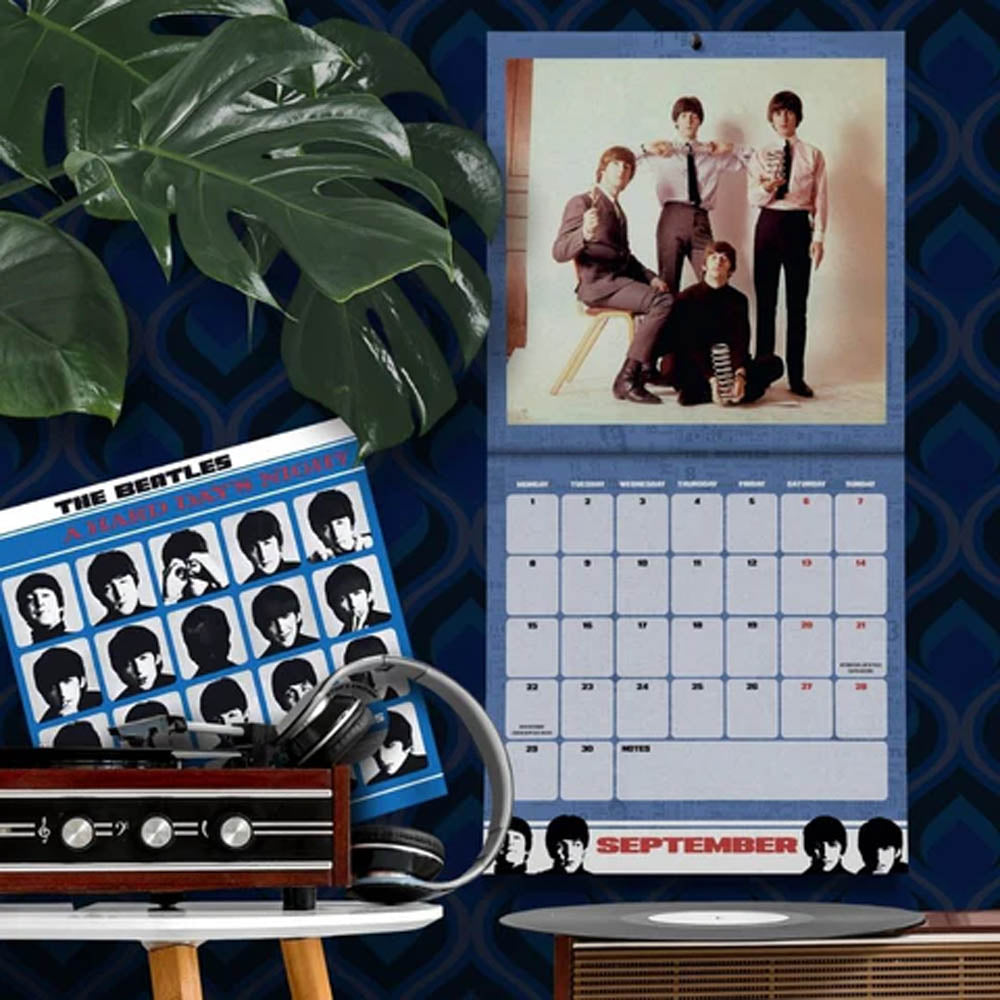 
                  
                    【予約商品】 THE BEATLES ビートルズ (ABBEY ROAD 55周年 ) - 2025 COLLECTOR'S EDITION CALENDAR / カレンダー・ダイアリー 【公式 / オフィシャル】
                  
                